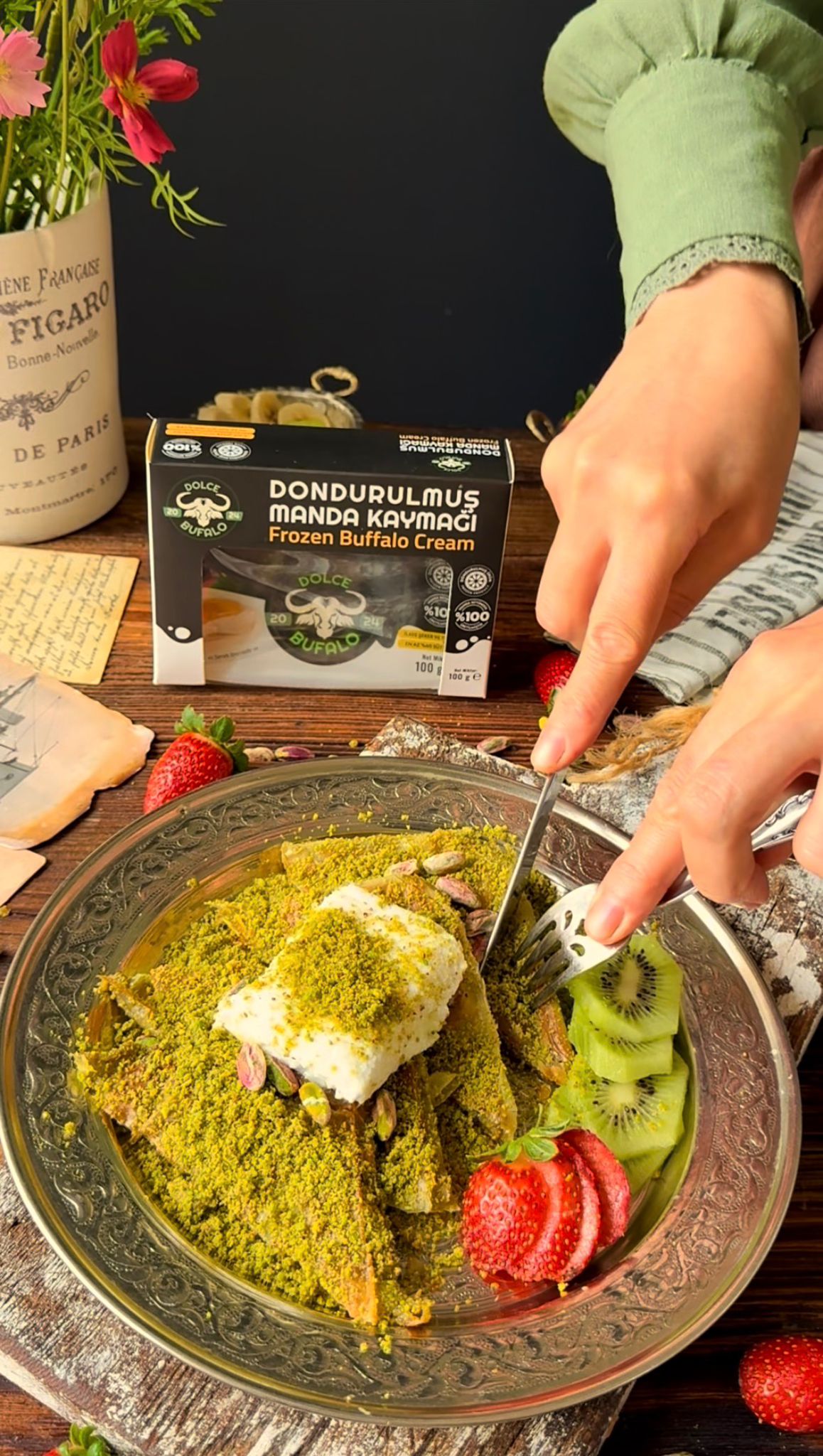 Fırınlanmış İncir & Dondurulmuş Manda Kaymağı